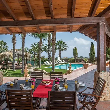 Villa Picture Relaxing Beside Your Private Pool In Reading Your Favourite Book, 1252 *