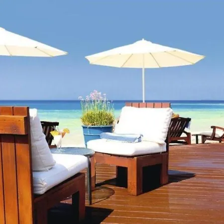 Picture Relaxing Beside Your Private Pool In Reading Your Favourite Book, 1252 Vilă